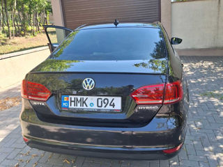 Volkswagen Jetta foto 4