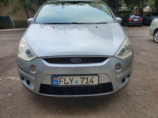 Ford S-Max foto 9