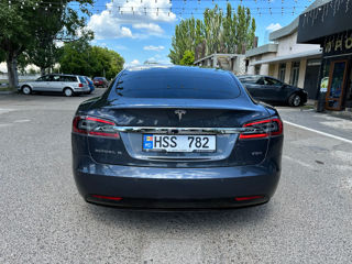 Tesla Model S foto 8