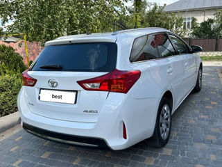 Toyota Auris foto 3