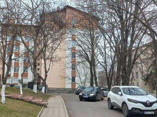 Apartament cu 3 camere, 78 m², Centru, Ialoveni