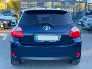 Toyota Auris foto 5