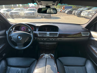 BMW 7 Series foto 10