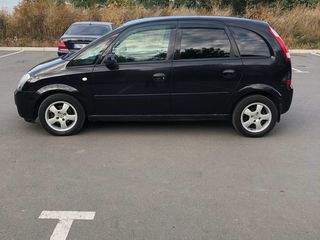 Opel Meriva foto 1