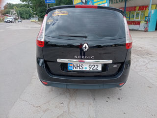 Renault Grand Scenic foto 2