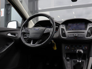 Ford Focus foto 19