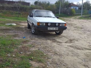 Audi 80 foto 3