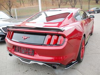 Ford Mustang foto 4