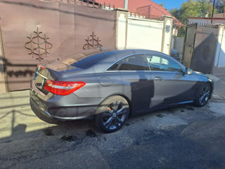 Mercedes E-Class Coupe foto 2