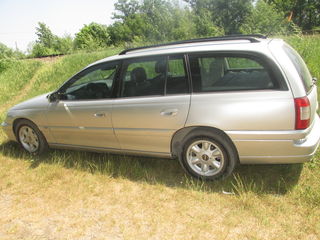 Opel Omega foto 2