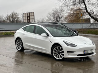 Tesla Model 3 foto 3