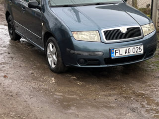 Skoda Fabia foto 2