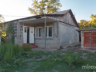 Se vinde casă  în s. Budești, Chișinău, Moldova foto 2