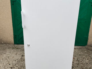 Liebherr 500 литров немецкий холодильник.