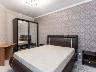 Apartament cu 2 camere, 80 m², Centru, Chișinău foto 10