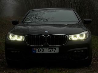 BMW 7 Series foto 6