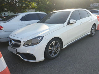 Mercedes E-Class foto 2