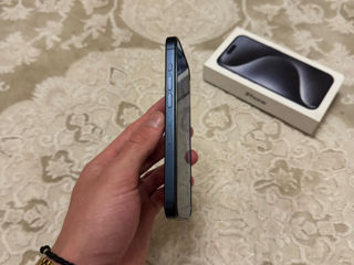 iPhone 15 Pro 128GB Blue Titanium foto 2