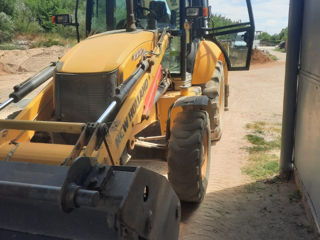 Vând Buldo-Excavator New Holland B100C (a. 2014) foto 5