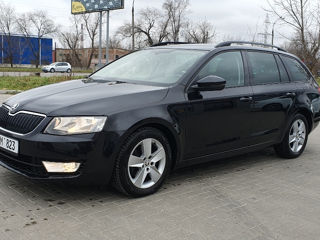 Skoda Octavia foto 2