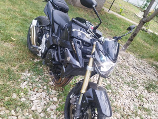 Suzuki Gsr 750 foto 4