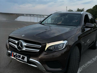 Mercedes GLC foto 9