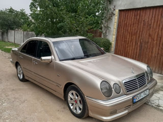 Mercedes E-Class