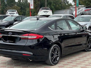 Ford Fusion foto 4