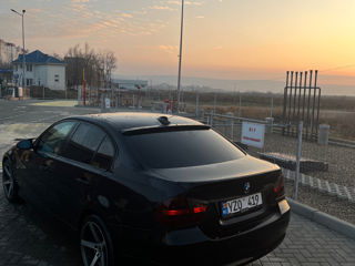 BMW 3 Series foto 2