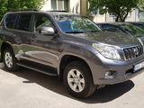 Toyota Land Cruiser Prado foto 2