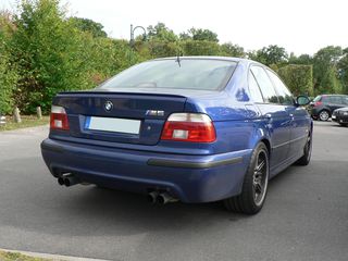 BMW 3 Series foto 8