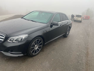 Mercedes E-Class foto 6