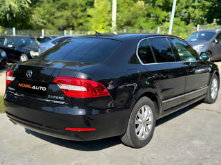 Skoda Superb foto 4