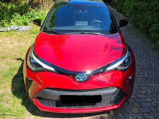 Toyota C-HR foto 2