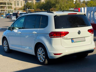 Volkswagen Touran foto 7