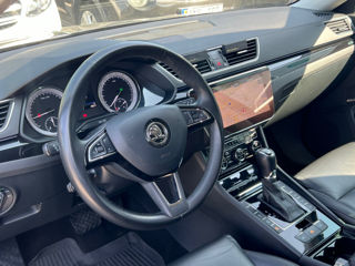 Skoda Superb foto 8