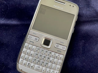 Nokia E72 foto 2