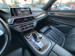 BMW 7 Series foto 15