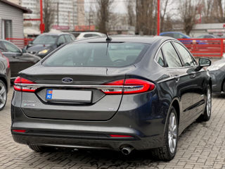 Ford Fusion foto 5