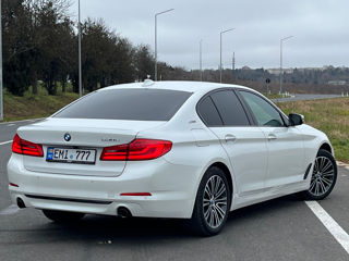 BMW 5 Series foto 5