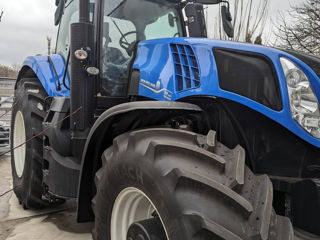 Трактор Tractoare New Holland 225-250-280-350 cai putere