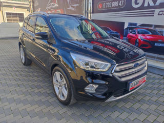 Ford Kuga foto 2