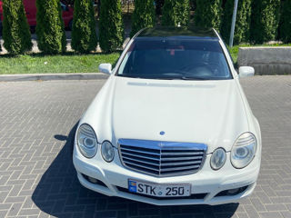 Mercedes E-Class foto 3