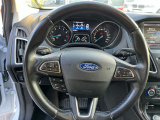 Ford Focus foto 12