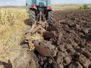 Плуг Plug ПЯ 335   Tractor Armatrac nou foto 1