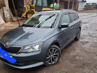 Skoda Fabia foto 2