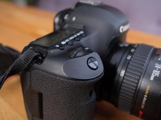 Canon EOS 5D Mark III (body) & Obiectiv Canon EF 24-105mm foto 4