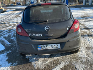 Opel Corsa foto 2