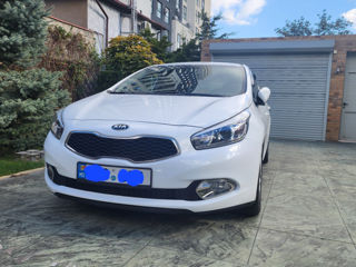 KIA Ceed foto 2