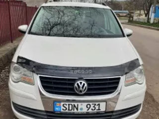 Volkswagen Touran foto 6